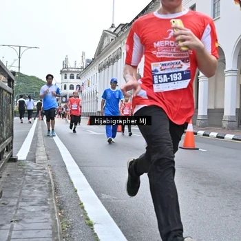 Runner Photo 8079601