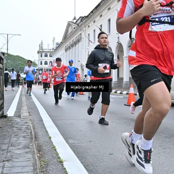 Runner Photo 8079602