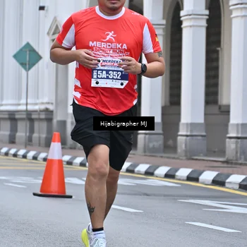 Runner Photo 8079603