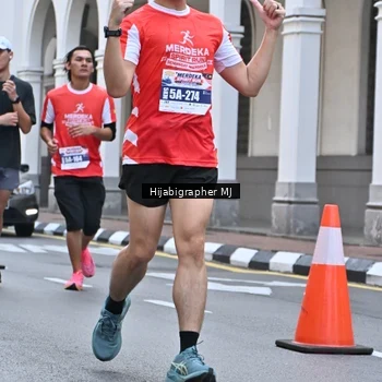 Runner Photo 8079651