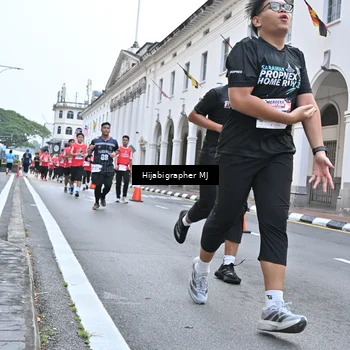 Runner Photo 8079659
