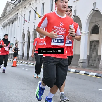 Runner Photo 8079664