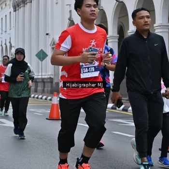 Runner Photo 8079684