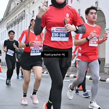 Runner Photo 8079695