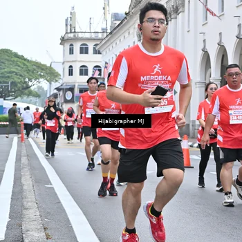 Runner Photo 8079806