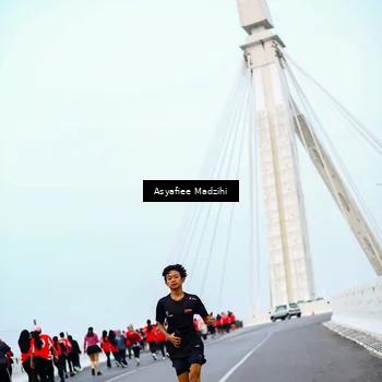 Runner Photo 8079840