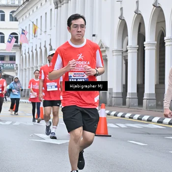 Runner Photo 8079975
