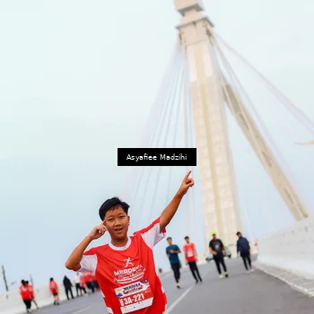 Runner Photo 8080005