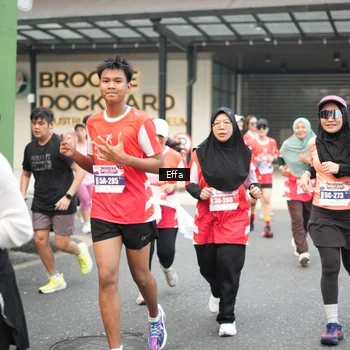 Runner Photo 8080835