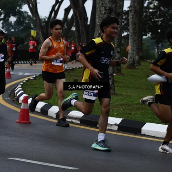 Runner Photo 8080875
