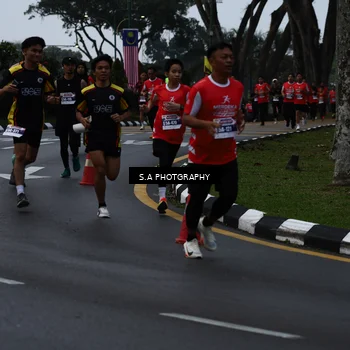 Runner Photo 8080876