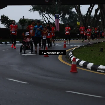 Runner Photo 8080908