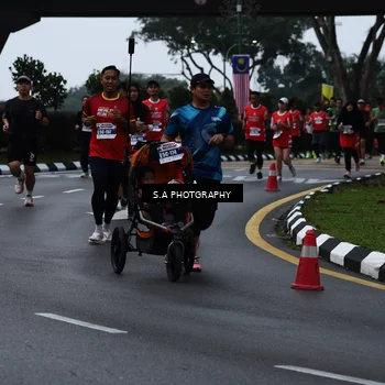 Runner Photo 8080913