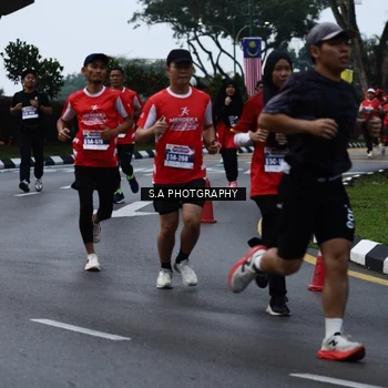 Runner Photo 8080923