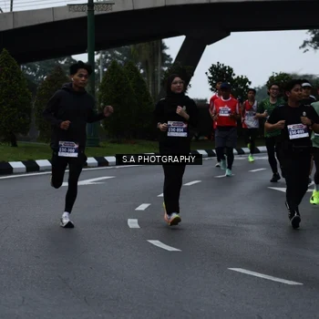 Runner Photo 8080937