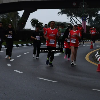 Runner Photo 8080938