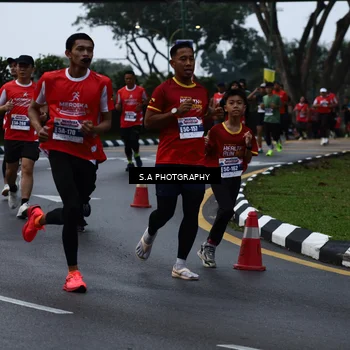 Runner Photo 8080940
