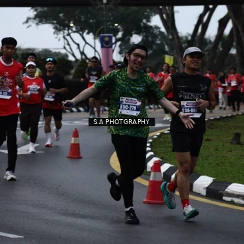 Runner Photo 8080942