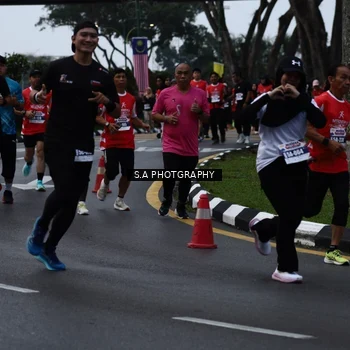 Runner Photo 8080959