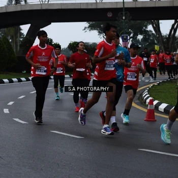 Runner Photo 8080967