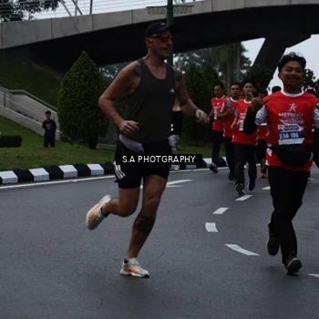 Runner Photo 8080987