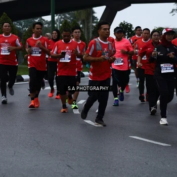 Runner Photo 8081014