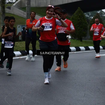 Runner Photo 8081128