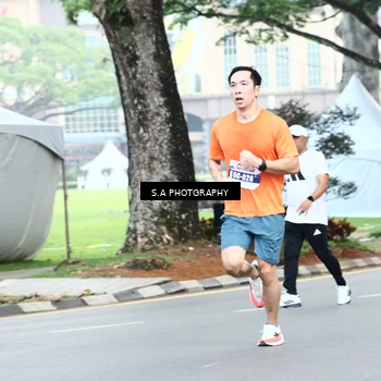 Runner Photo 8081269