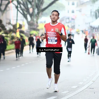 Runner Photo 8081309