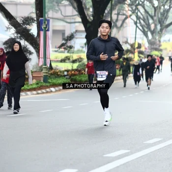 Runner Photo 8081328