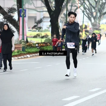 Runner Photo 8081343
