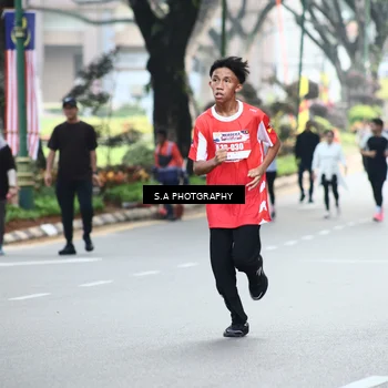 Runner Photo 8081353