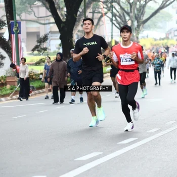 Runner Photo 8081410