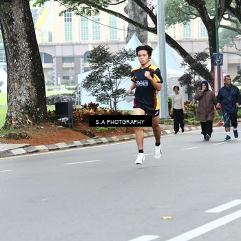 Runner Photo 8081433