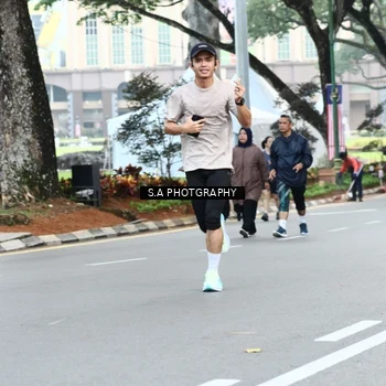 Runner Photo 8081437