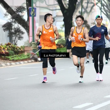 Runner Photo 8081521