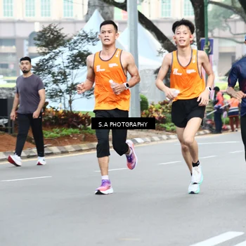 Runner Photo 8081532
