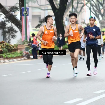 Runner Photo 8081539