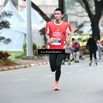 Runner Photo 8081594