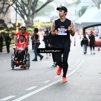 Runner Photo 8081632