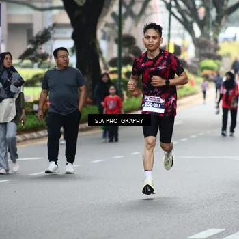 Runner Photo 8081660