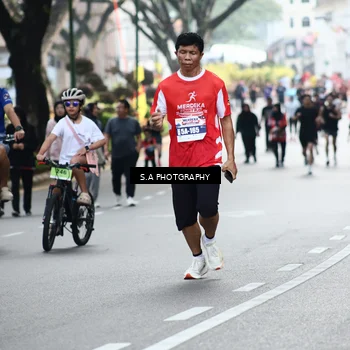 Runner Photo 8081669
