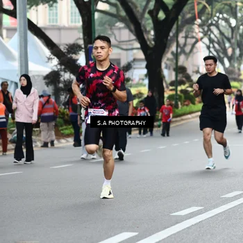 Runner Photo 8081673