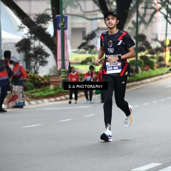 Runner Photo 8081674