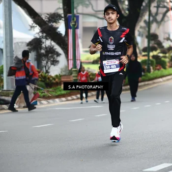 Runner Photo 8081675