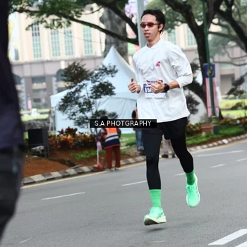 Runner Photo 8081679