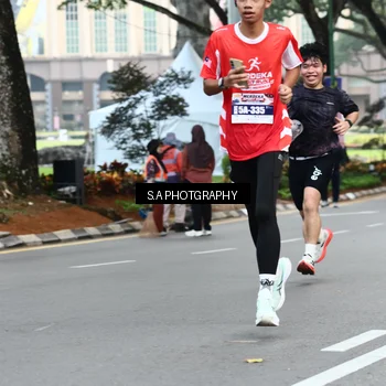 Runner Photo 8081748