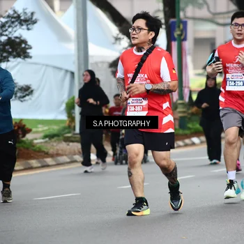 Runner Photo 8081749
