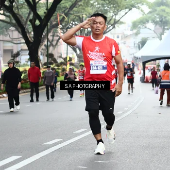 Runner Photo 8081759
