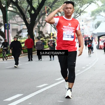 Runner Photo 8081764
